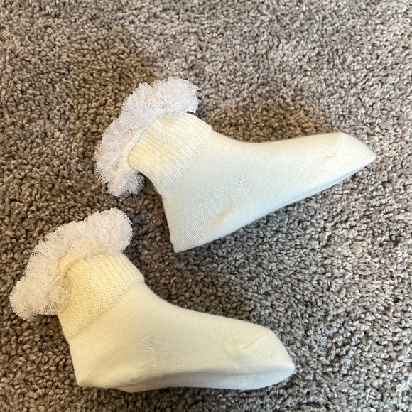 Rising Star booties & socks - Picture 6 of 7